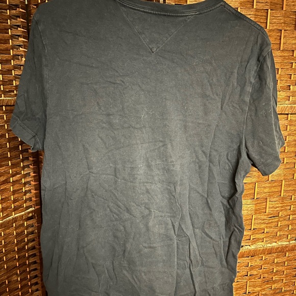3 Small Tommy Hilfiger Tee shirts - Picture 6 of 6
